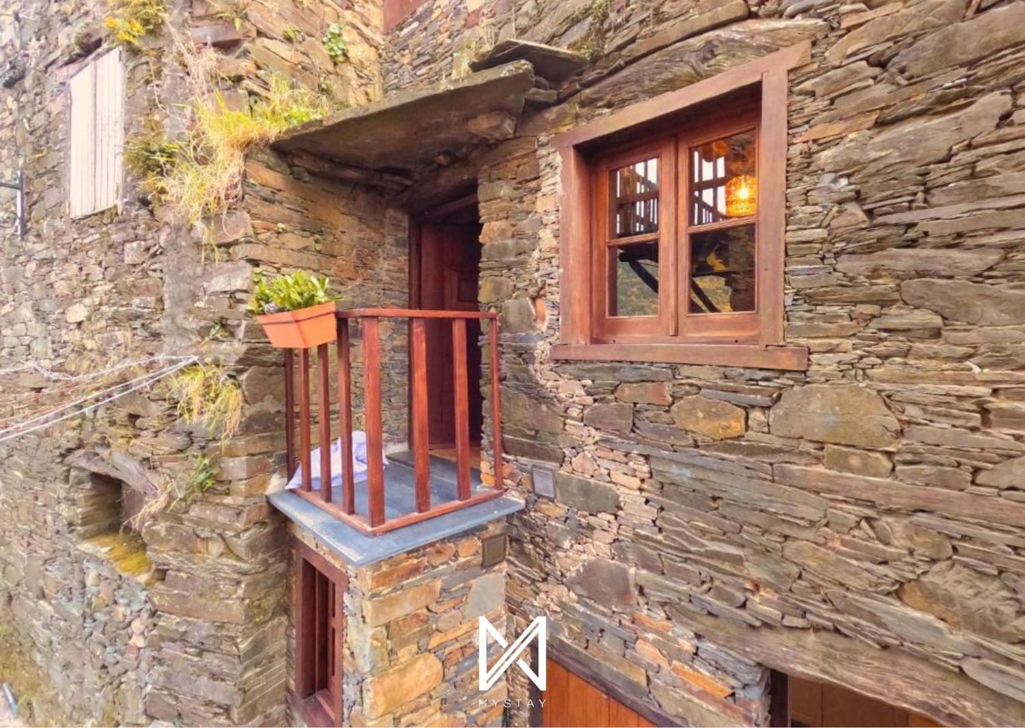 Mystay - Casa Do Talasnal By Refugio Ao Luar Luaran gambar